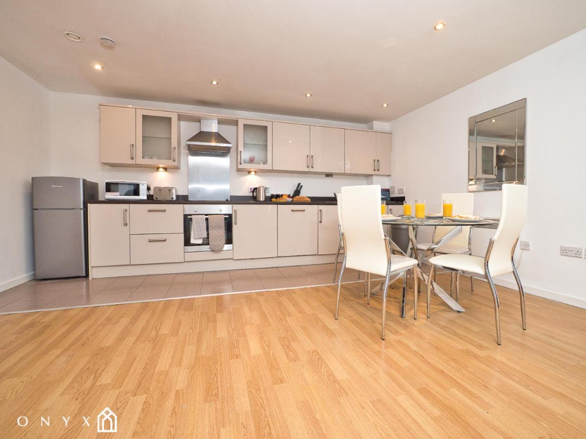 Onyx Bullring Stunning Large Spacious City Centre Apartment バーミンガム エクステリア 写真