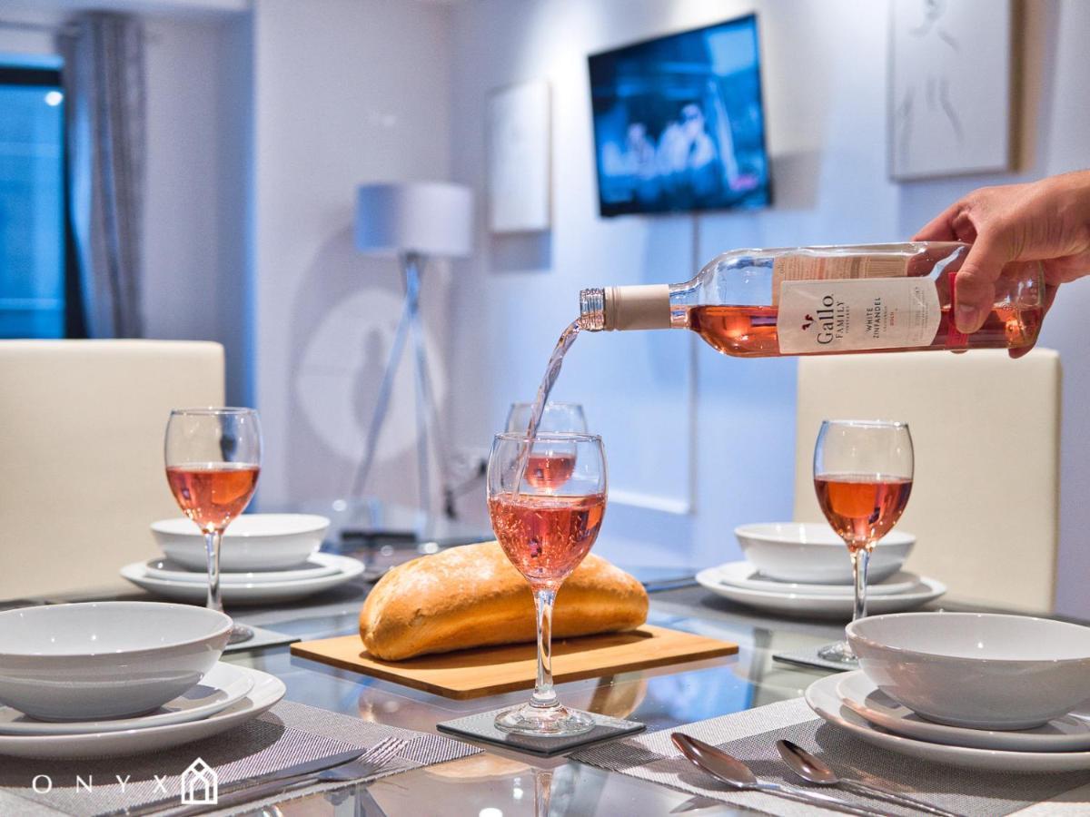 Onyx Bullring Stunning Large Spacious City Centre Apartment バーミンガム エクステリア 写真
