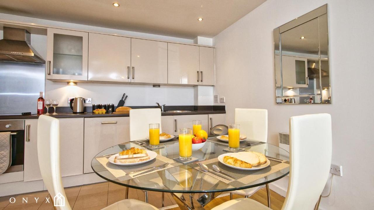 Onyx Bullring Stunning Large Spacious City Centre Apartment バーミンガム エクステリア 写真